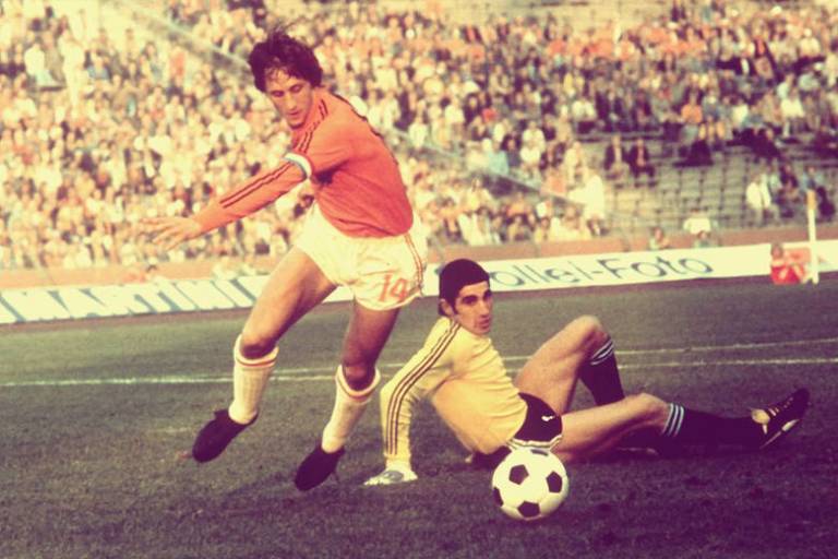 Piala Dunia 1974: Aksi Mwepu, Sejarah Dua Jerman, dan Menguapnya Total Football