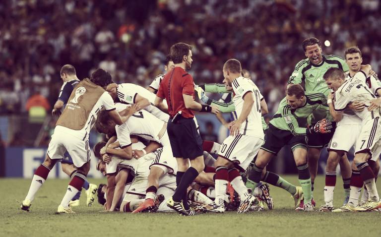 Piala Dunia 2014: Tumbangnya Para Unggulan, Keberhasilan Jerman, dan Gigitan Luis Suarez