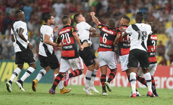 Flamengo vs Vasco: Rivalitas karena Rebutan Pemain Bintang