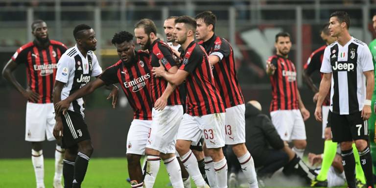 Kartu Merah Higuain dan Alasan Mengapa AC Milan Kalah dari Juventus
