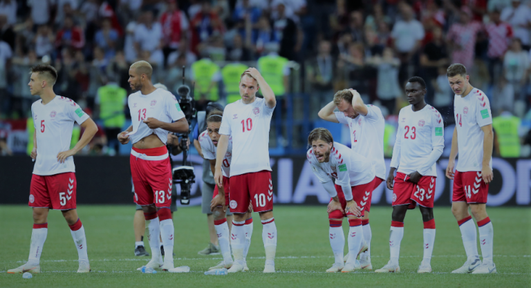 Robert Skov dan Reputasi Sepakbola Denmark di Bahunya