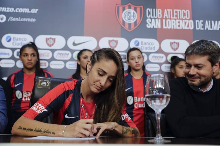 San Lorenzo de Almagro dan Sepakbola Perempuan
