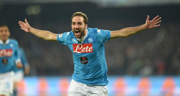 10 Pembelot dari Napoli ke Juventus Sebelum Maurizio Sarri (2)