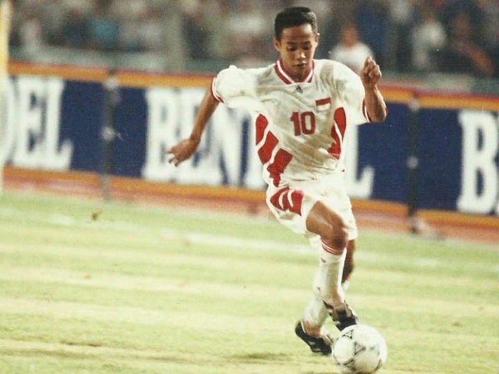 Kurniawan Dwi Yulianto: Raja Gol Indonesia Pada Piala AFF
