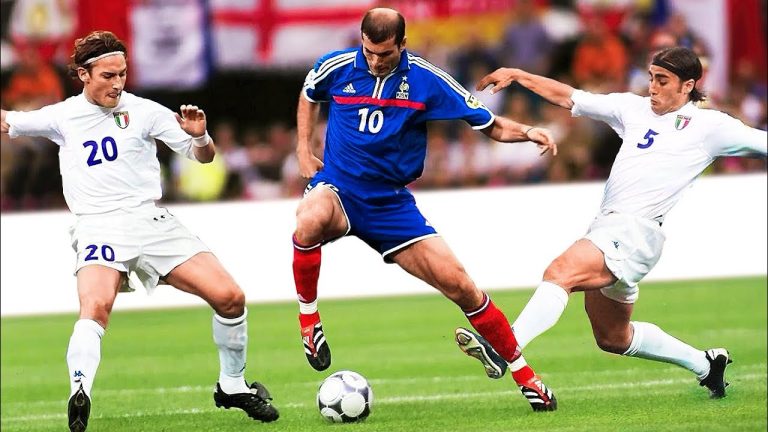 7 Pemain yang Pernah Dijuluki The Next Zinedine Zidane
