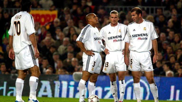 Kebijakan Zidanes y Pavones di Era Galacticos Real Madrid